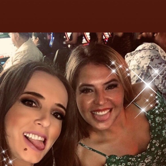 Meet your Posher, Val - Picture 3 of 7